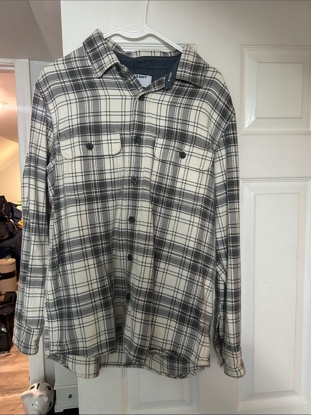 Old Navy Men's Cream and Black Plaid Shirt Jacket